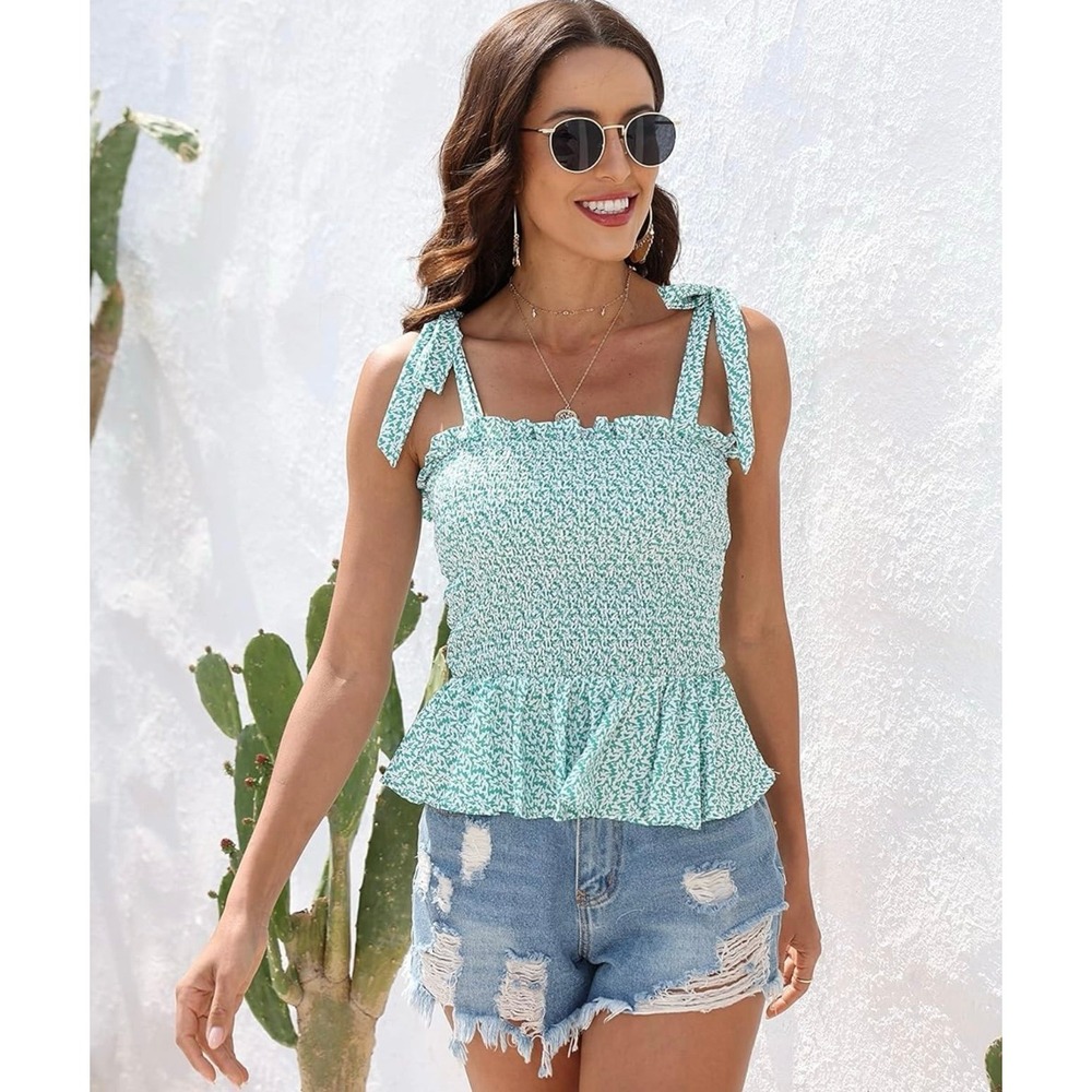 Womens Frill Smocked Crop Tank Top 
‎ Tie Shoulder Strap Floral Sz medium